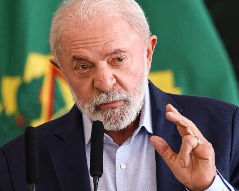 Governo prepara plano de contingência para minimizar impacto de tarifas dos EUA sobre exportações brasileiras