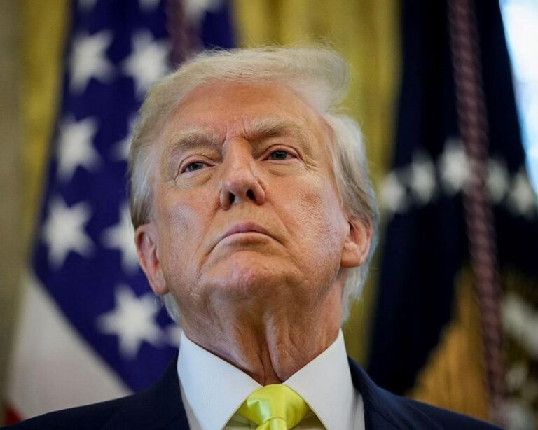 Trump avalia novas sanções contra ministros do STF após reunião com Eduardo Bolsonaro