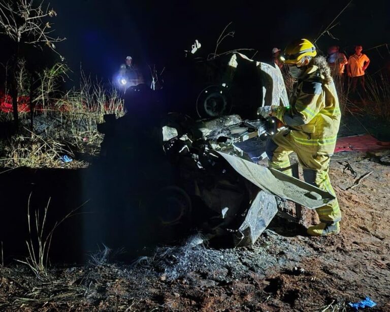 Colisão frontal na MGC-497 próximo ao Prata deixa cinco mortos, incluindo uma criança