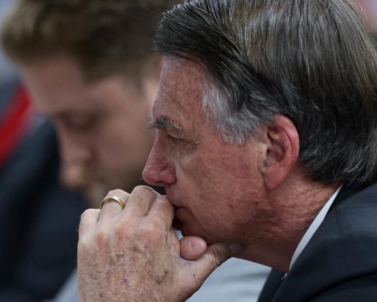 STF forma maioria para condenar Bolsonaro e aliados por tentativa de golpe de Estado