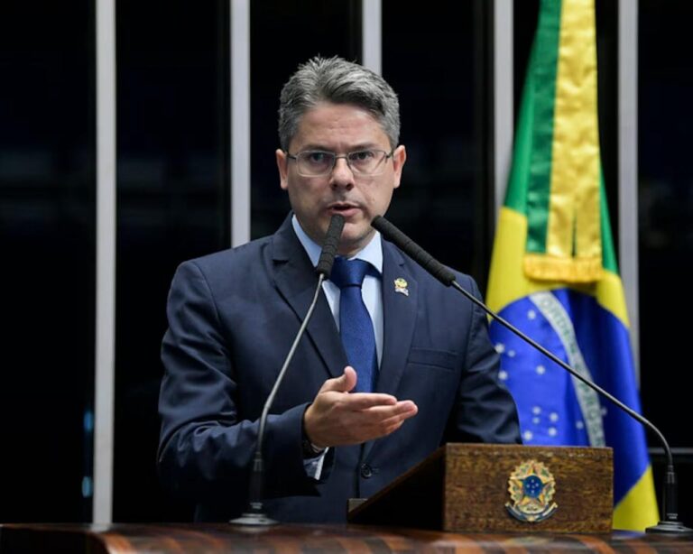 Senado aprova pacote de combate ao crime organizado com foco em facções