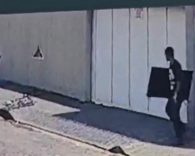 Criminosos invadem condomínio duas vezes em menos de 24h e levam R$ 50 mil em pertences, em Uberlândia (MG)