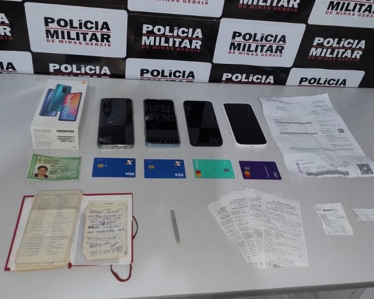 Três suspeitos são presos pela PMMG por uso de documentos falsos em Santa Vitória