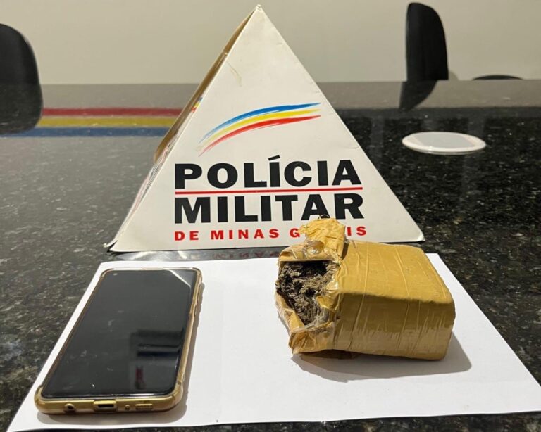 Homem é preso com maconha pela PMMG na cidade do Prata