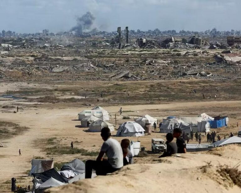 Israel e Hamas firmam acordo de paz após dois anos de guerra na Faixa de Gaza