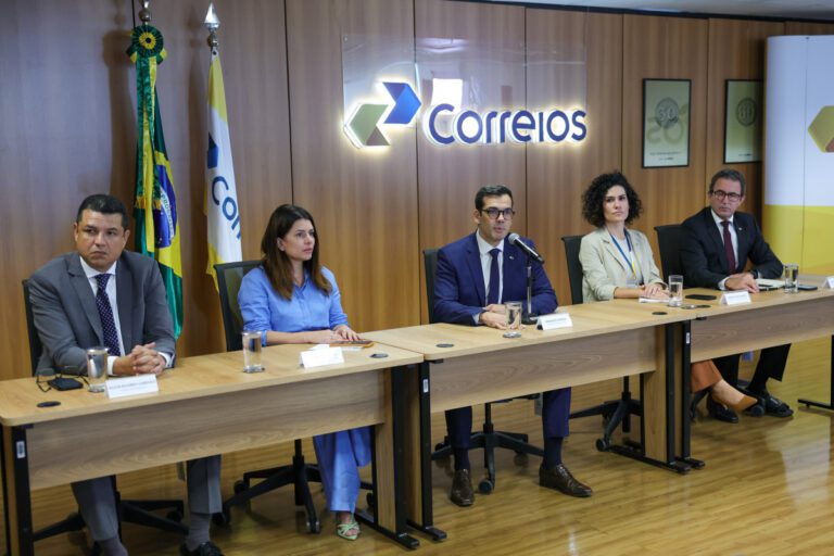 Correios anunciam plano de reestruturação com fechamento de mil agências no país
