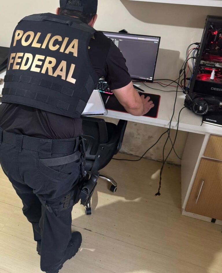 PF cumpre dois mandados de busca e apreensão contra suspeitos de abuso sexual infantojuvenil em Minas Gerais