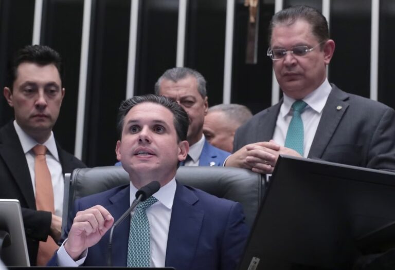 Câmara aprova PL da Dosimetria, projeto que pode reduzir a pena de Jair Bolsonaro