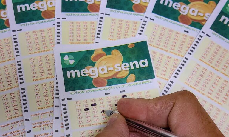 Prêmio da Mega-Sena acumula em R$ 102 milhões após ninguém acertar as seis dezenas
