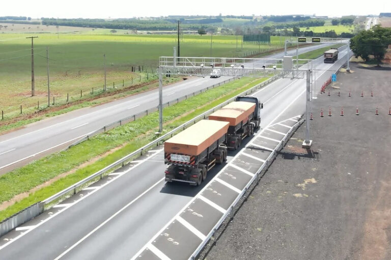 DER-MG intensifica fiscalização e restringe veículos de grande porte nas rodovias durante o Carnaval 2026