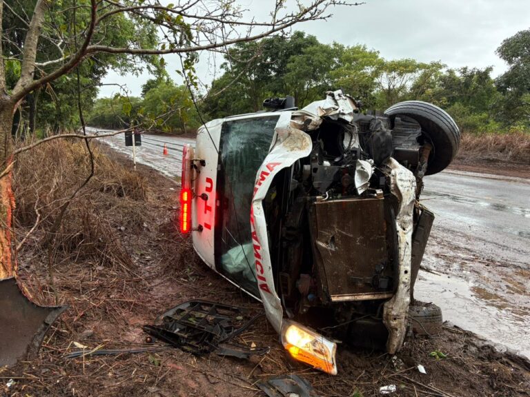 UTI móvel se envolve em acidente na MG-255, próximo a Iturama, durante transporte de paciente para Uberaba