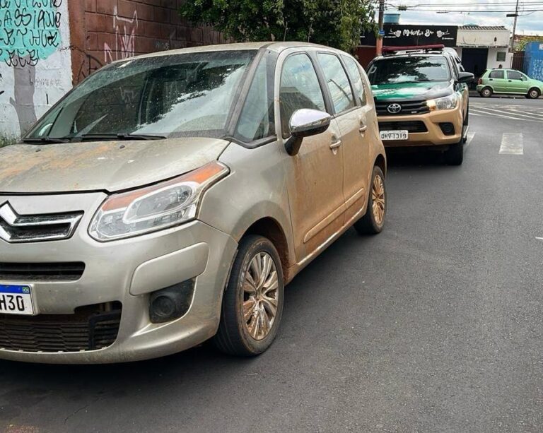 Polícia recupera em Uberlândia veículo furtado e clonado em Uberaba