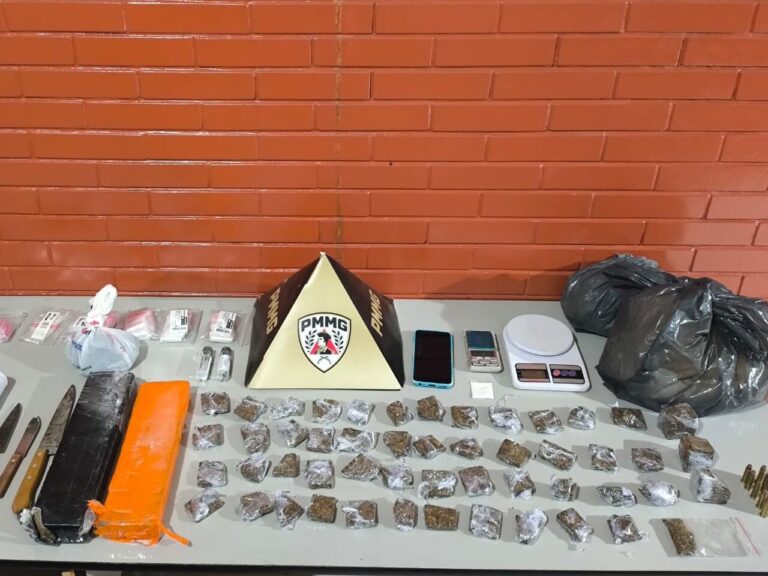 PM prende dois homens por tráfico de drogas no bairro Gardênia, em Ituiutaba