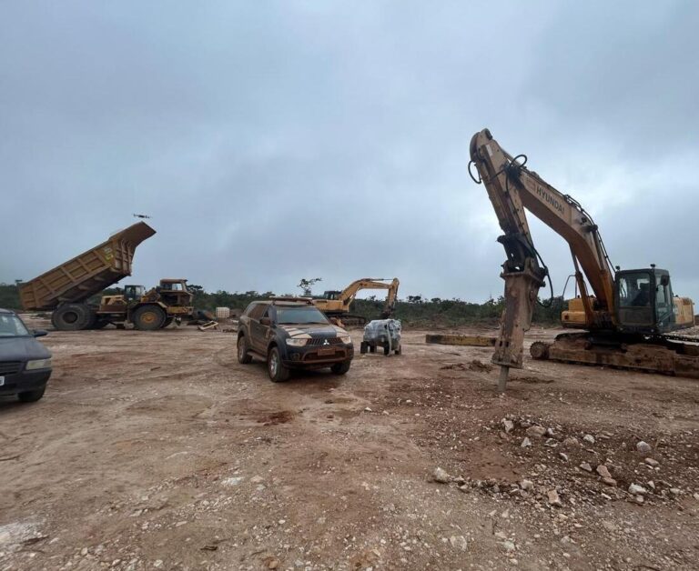 PF deflagra operação contra extração ilegal e bloqueia até R$ 6,4 milhões em bens em Minas Gerais