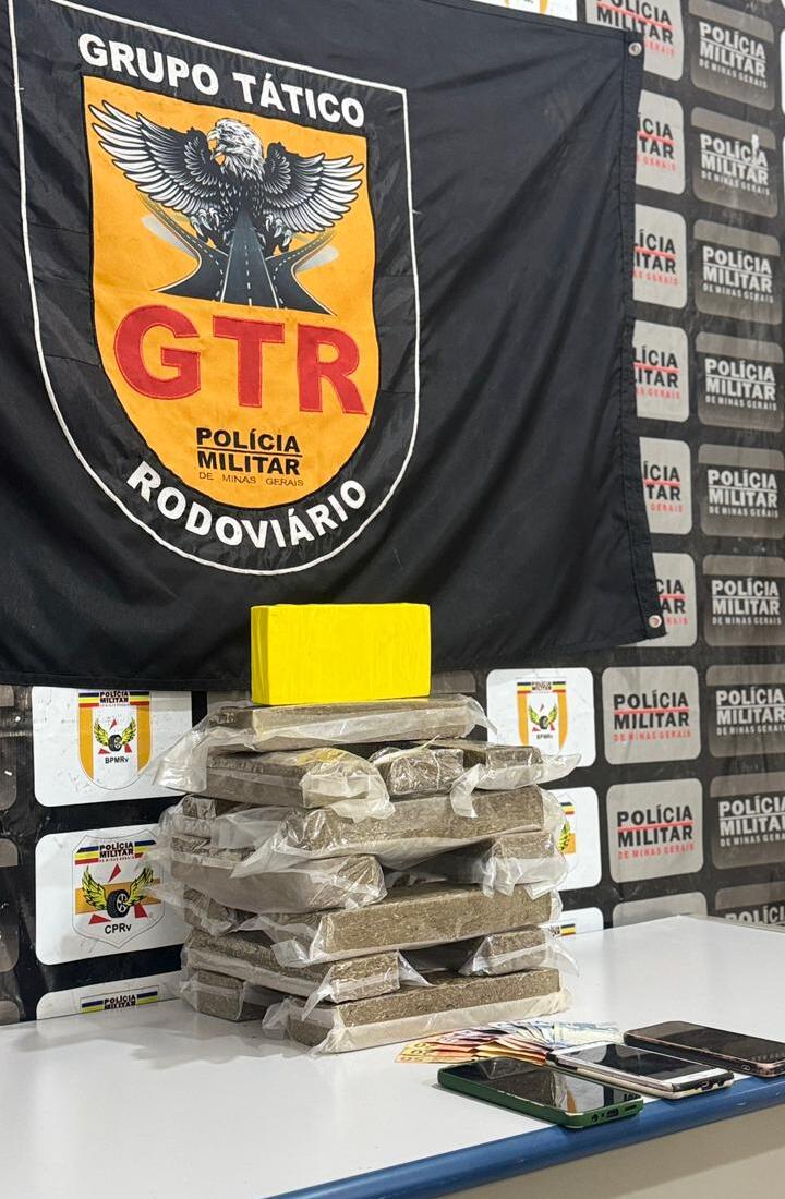 Três homens são presos por tráfico pela PMRv após perseguição na MG-255 em Campina Verde