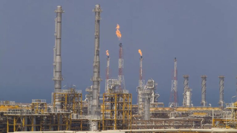 Trump ameaça destruir massivamente campo de gás do Irã se o país atacar as instalações do Catar