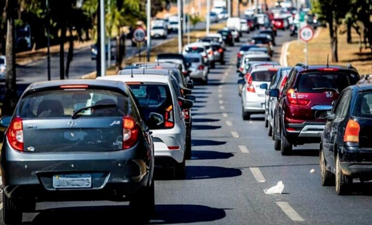 Taxa de Licenciamento de Veículos vence nesta terça-feira (31) em Minas Gerais