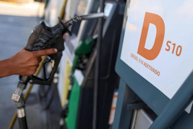 Diesel sobe 8,66% em março chegando a quase R$ 7 na média em Minas Gerais