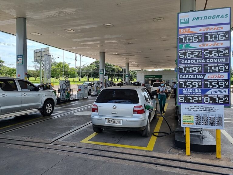 Governo de Minas adere a subsídio do governo federal para o ICMS do diesel