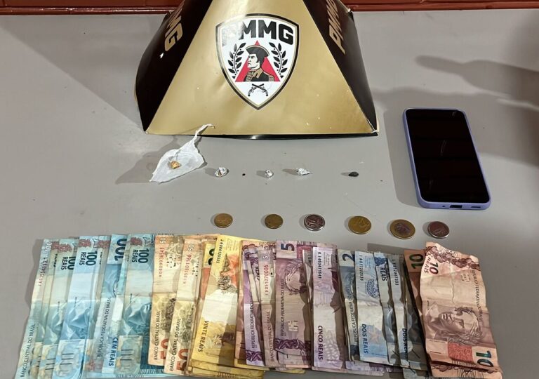 PM prende dupla suspeita de tráfico durante patrulhamento em Ituiutaba