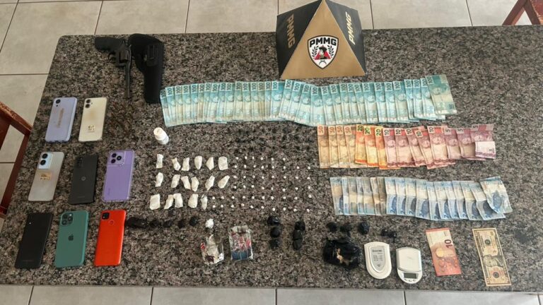 Três são presos com drogas, arma e dinheiro durante operação da PM em Monte Alegre