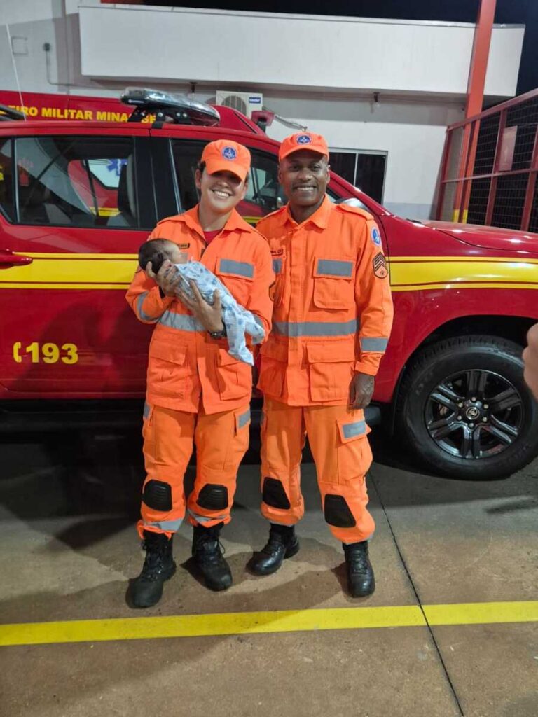 Bebê de 11 dias é salvo por bombeiros após engasgo em Ituiutaba
