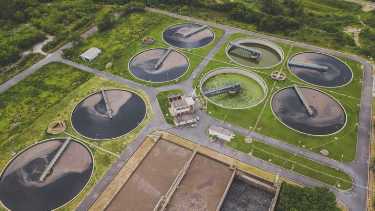 Brasil precisa investir até R$ 900 bilhões em saneamento básico para alcançar metas