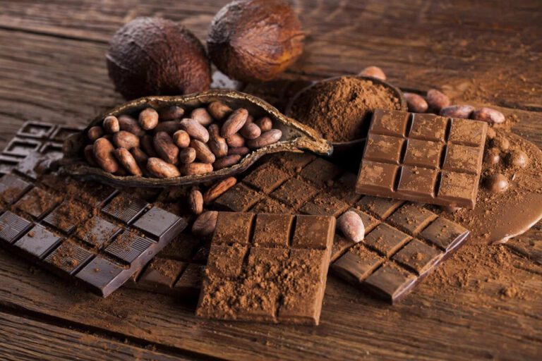 Nova lei define percentual mínimo de cacau nos chocolates e exige mais transparência das informações