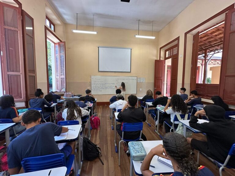 Secretaria de Educação abre inscrições extemporâneas para contratação temporária na rede estadual em Minas