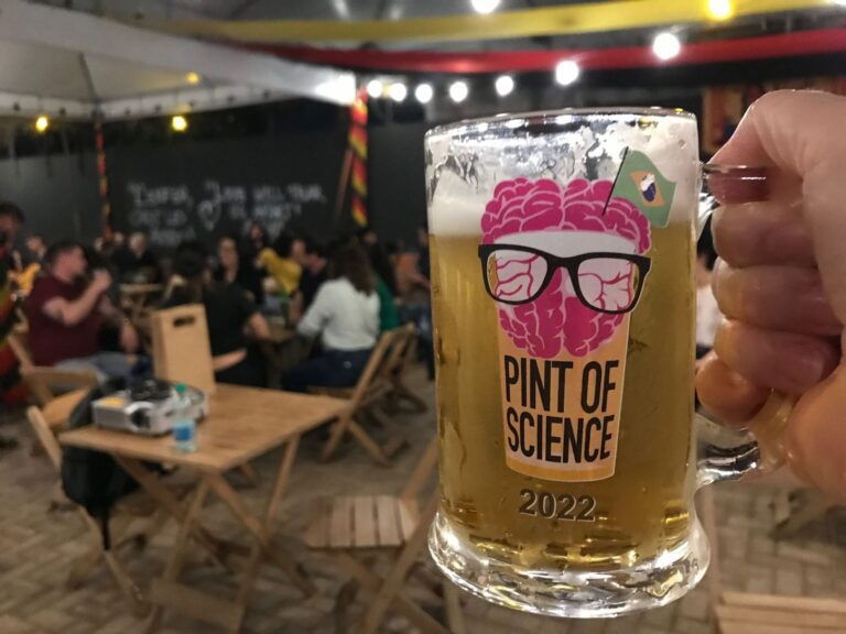 Ciência invade os bares de Ituiutaba com a 5ª edição do Pint of Science