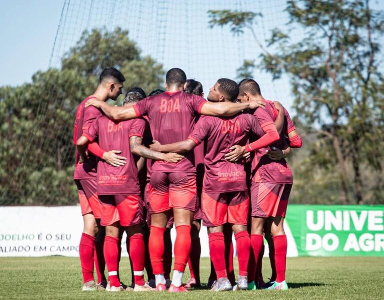 Boa Esporte encara o Uberlândia em clássico regional neste domingo (17)