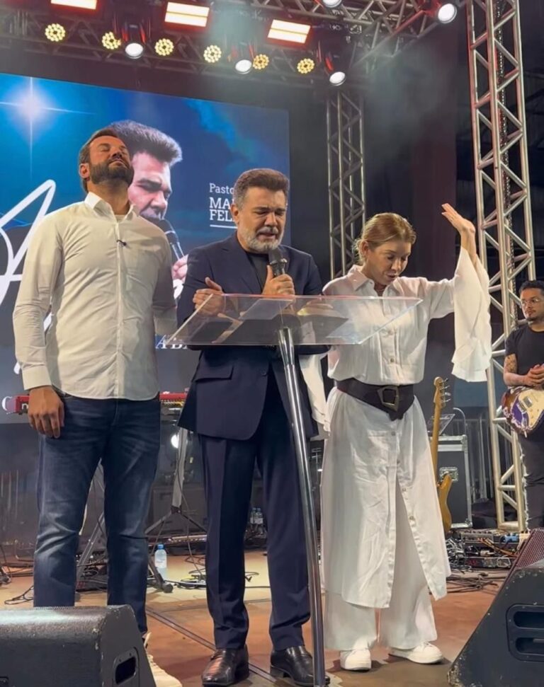 “Adore Ituiutaba” foi marcada por noite de louvor e união de igrejas em Ituiutaba