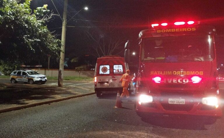 Batida entre moto e carro deixa jovem de 18 anos ferida no bairro Progresso, em Ituiutaba