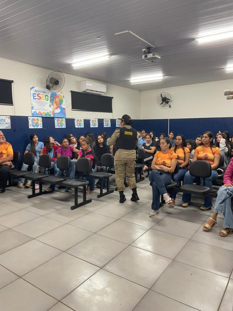 Patrulha Escolar do 54º BPM promove palestra sobre prevenção à violência sexual infantil em escola de Gurinhatã
