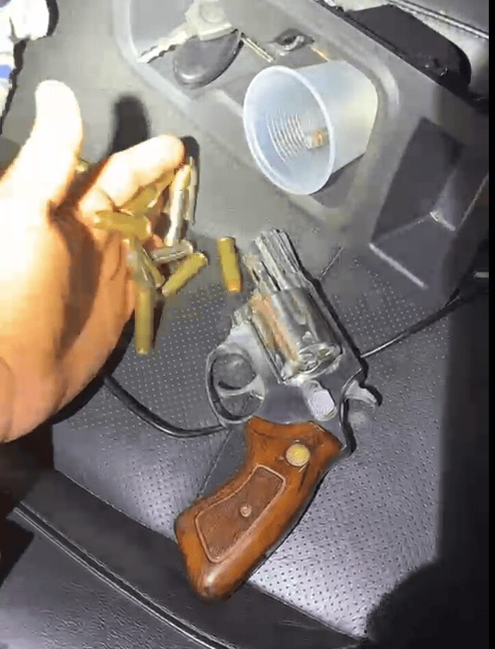 PM Rodoviária apreende revólver e prende condutor em flagrante por porte ilegal de arma de fogo em Planura (MG)