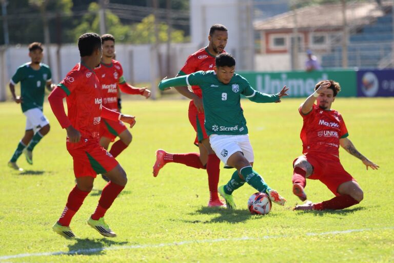 Longe da torcida, Boa Esporte perde por 1 a 0 para a Caldense, em Poços de Caldas