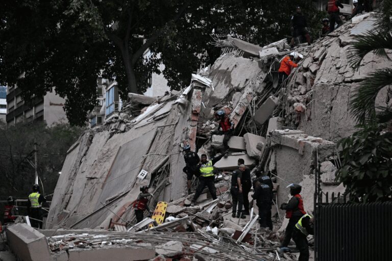 Terremoto de magnitude 7,1 atinge a Venezuela e provoca pânico em Caracas
