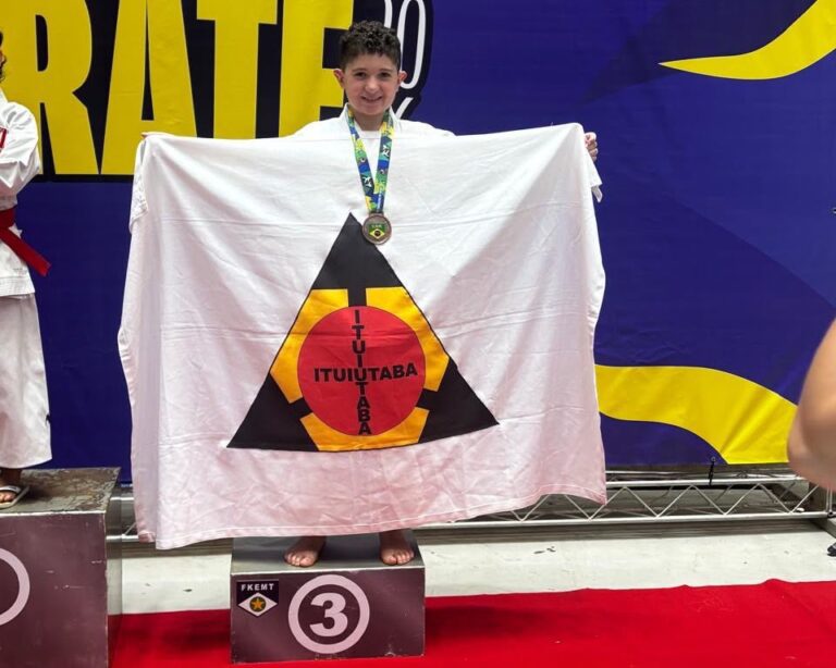 Atleta de Ituiutaba conquista medalha em etapa do Campeonato Brasileiro de Karatê e garante vaga na final nacional