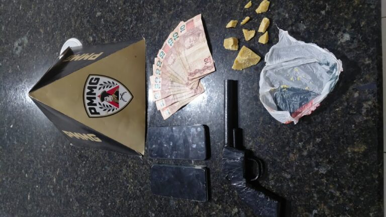 PM apreende adolescente com crack durante abordagem, em Prata