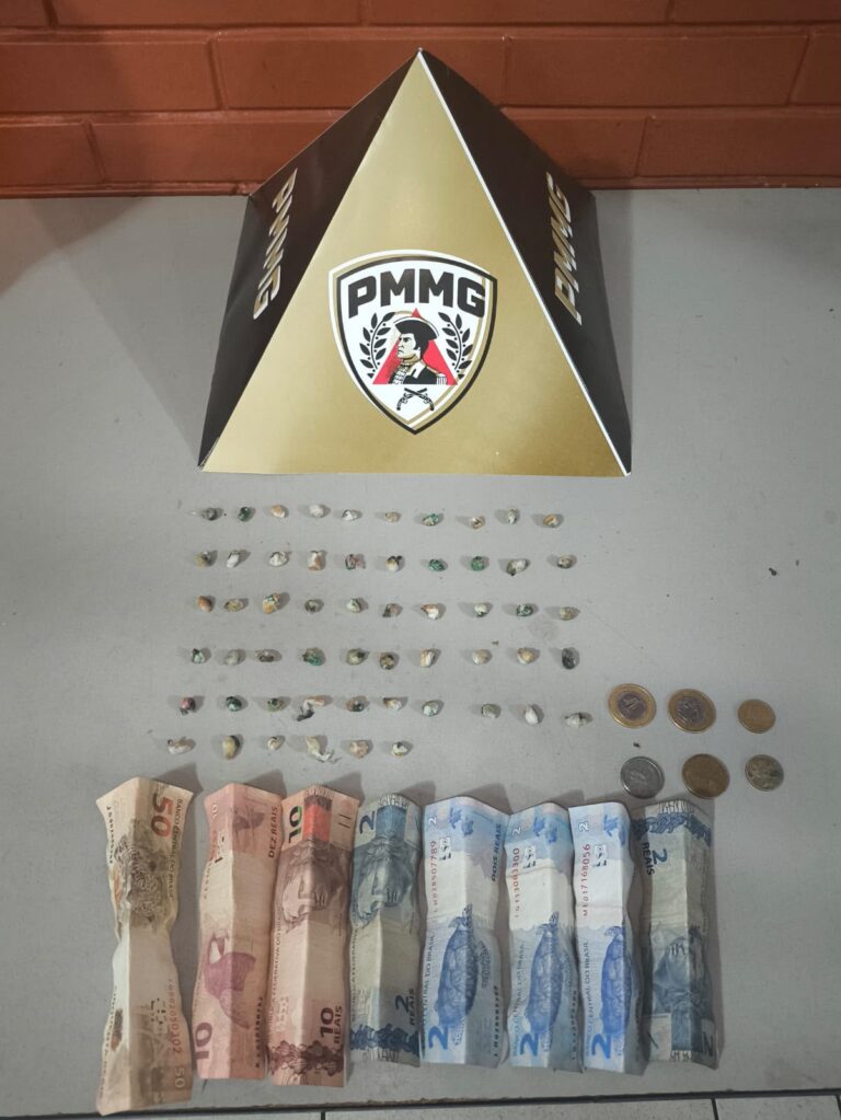 Tático Móvel prende suspeito de tráfico e apreende 56 pedras de crack em Ituiutaba